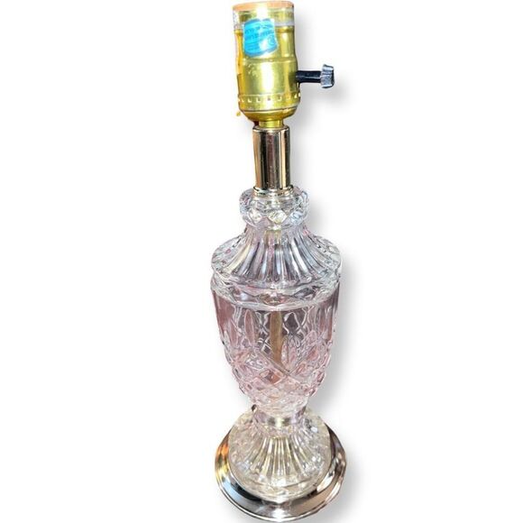 Vintage Underwriter Laboratories Working Crystal Table Lamp 15” - Picture 1 of 9